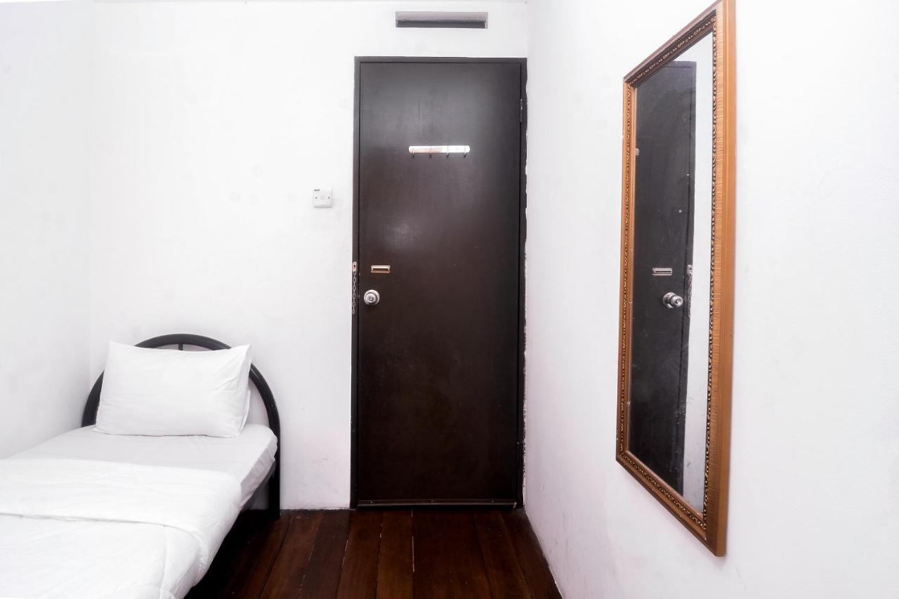 สปอต ออน 89886 แบ็คแพ็คเกอร์ สเตย์ เซอร์วิซ Hotel กูชิง ภายนอก รูปภาพ