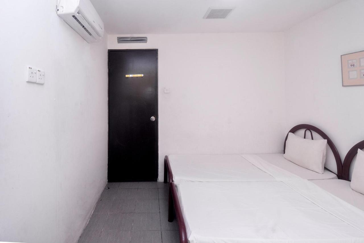 สปอต ออน 89886 แบ็คแพ็คเกอร์ สเตย์ เซอร์วิซ Hotel กูชิง ภายนอก รูปภาพ